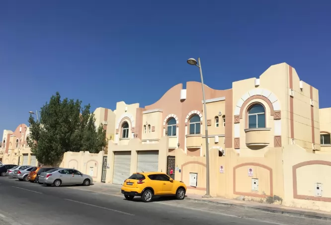 Residential Ready Property 6+maid Bedrooms U/F Standalone Villa  for rent in Al Sadd , Doha #7598 - 1  image 